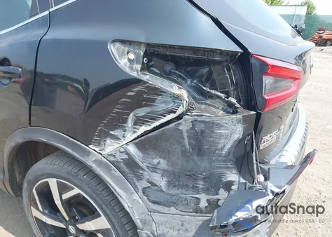 2022 Nissan Rogue Sport Sl Awd Xtronic Cvt z USA, uszkodzony, nr VIN JN1BJ1CW3NW497385